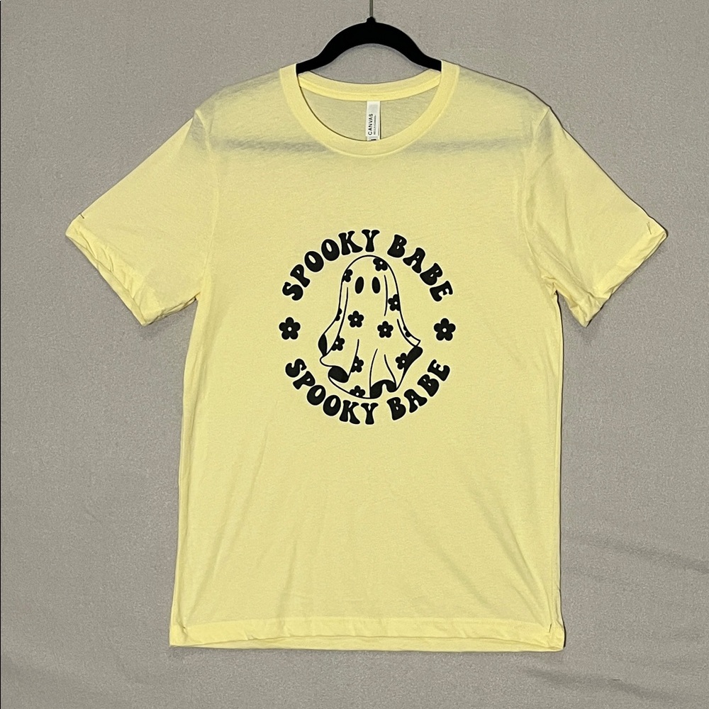 NWOT Light Yellow 'Spooky Babe' Graphic T-Shirt